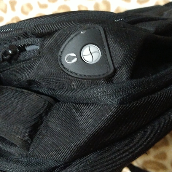 Backpack - Picture 3 of 6